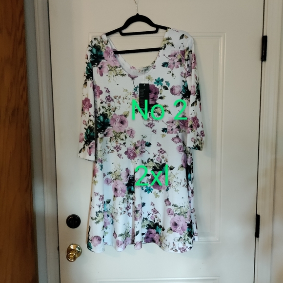 Various plus size clothing - Picture 9 of 11